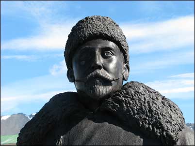 Standbeeld van Adrien de Gerlache in Ushuaia